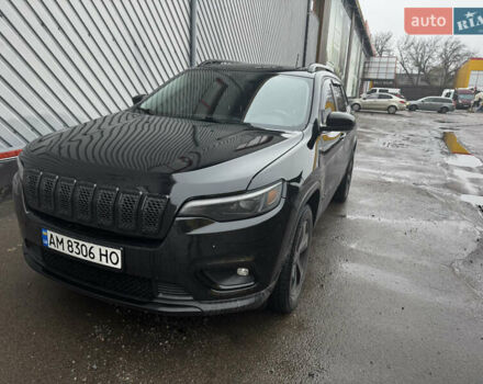 Черный Джип Чероки, объемом двигателя 2.4 л и пробегом 200 тыс. км за 18200 $, фото 1 на Automoto.ua