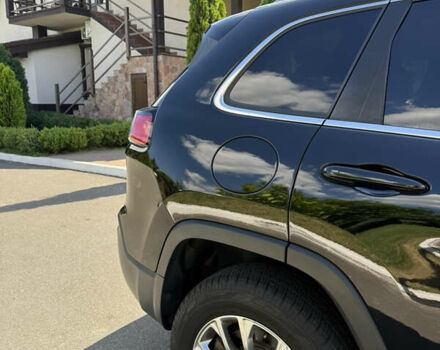 Чорний Джип Cherokee, об'ємом двигуна 2.36 л та пробігом 217 тис. км за 14990 $, фото 8 на Automoto.ua