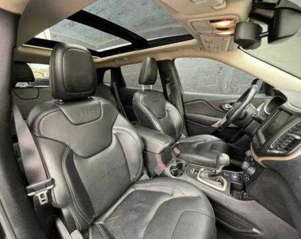 Чорний Джип Cherokee, об'ємом двигуна 0 л та пробігом 106 тис. км за 8900 $, фото 10 на Automoto.ua