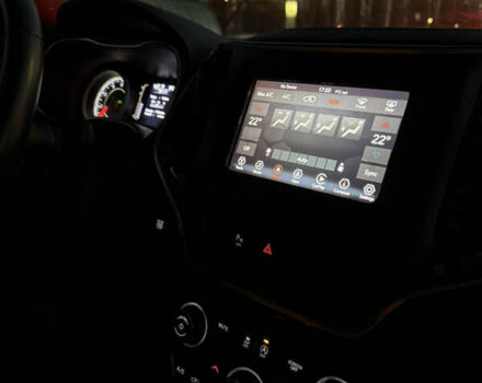 Черный Джип Чероки, объемом двигателя 2.36 л и пробегом 146 тыс. км за 14999 $, фото 20 на Automoto.ua