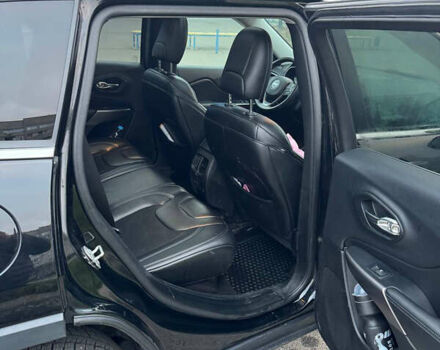 Черный Джип Чероки, объемом двигателя 2.36 л и пробегом 108 тыс. км за 16500 $, фото 7 на Automoto.ua