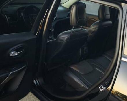 Чорний Джип Cherokee, об'ємом двигуна 3.24 л та пробігом 71 тис. км за 22000 $, фото 6 на Automoto.ua