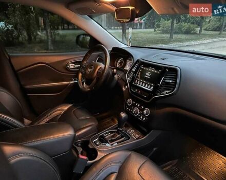 Чорний Джип Cherokee, об'ємом двигуна 2.4 л та пробігом 92 тис. км за 17900 $, фото 10 на Automoto.ua