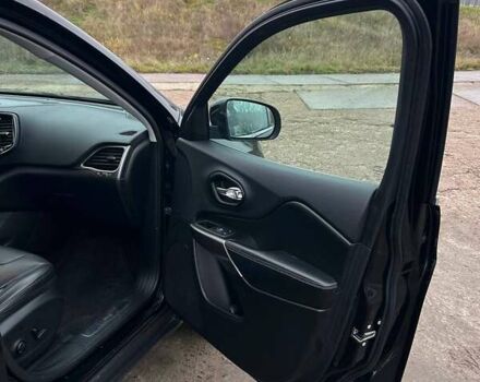 Черный Джип Чероки, объемом двигателя 3.24 л и пробегом 77 тыс. км за 24500 $, фото 10 на Automoto.ua