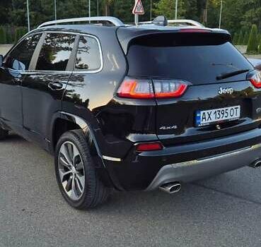 Черный Джип Чероки, объемом двигателя 2 л и пробегом 178 тыс. км за 15000 $, фото 5 на Automoto.ua
