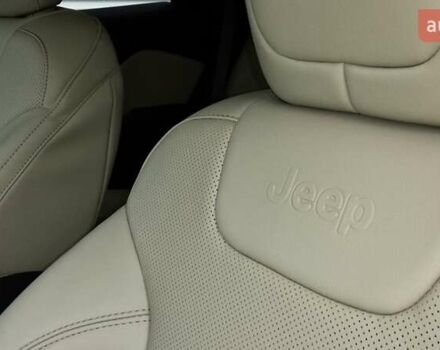 Черный Джип Чероки, объемом двигателя 2.2 л и пробегом 125 тыс. км за 20800 $, фото 4 на Automoto.ua