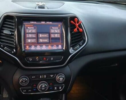 Чорний Джип Cherokee, об'ємом двигуна 3.24 л та пробігом 71 тис. км за 22000 $, фото 11 на Automoto.ua