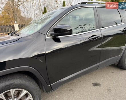 Черный Джип Чероки, объемом двигателя 2.36 л и пробегом 218 тыс. км за 14200 $, фото 5 на Automoto.ua