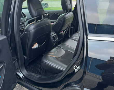 Черный Джип Чероки, объемом двигателя 2.36 л и пробегом 108 тыс. км за 16500 $, фото 8 на Automoto.ua