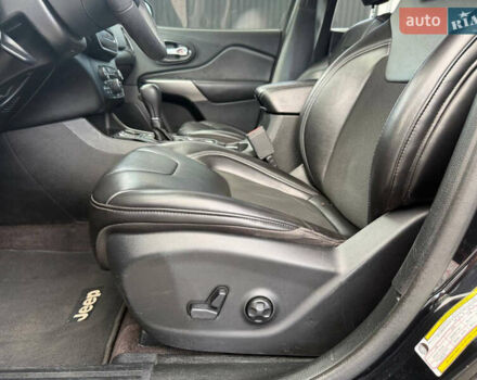 Чорний Джип Cherokee, об'ємом двигуна 2.4 л та пробігом 67 тис. км за 14500 $, фото 19 на Automoto.ua