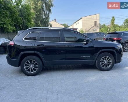 Чорний Джип Cherokee, об'ємом двигуна 3.2 л та пробігом 159 тис. км за 16999 $, фото 4 на Automoto.ua