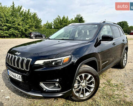Черный Джип Чероки, объемом двигателя 2.36 л и пробегом 129 тыс. км за 19000 $, фото 1 на Automoto.ua