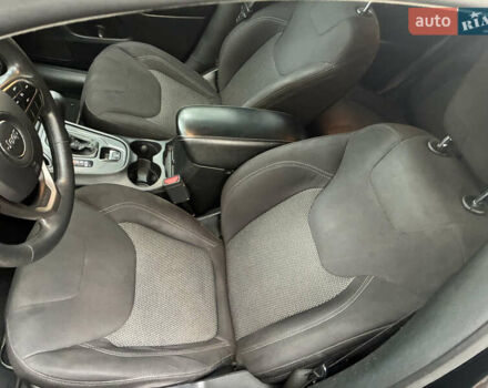 Джип Чероки 2018 в Буче на Automoto.ua Черный Джип Чероки, объемом двигателя 2.36 л и пробегом 182 тыс. км за 14500 $, фото 13 на Automoto.ua