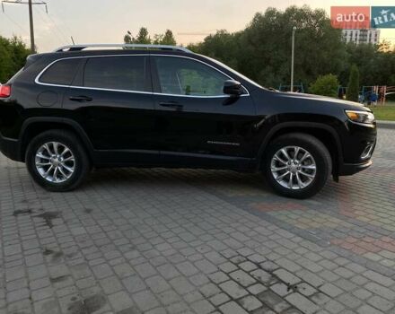 Черный Джип Чероки, объемом двигателя 3.2 л и пробегом 132 тыс. км за 17600 $, фото 1 на Automoto.ua