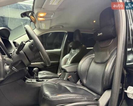 Джип Cherokee 2018 у Чернівцях на Automoto.ua Чорний Джип Cherokee, об'ємом двигуна 2.4 л та пробігом 124 тис. км за 16800 $, фото 18 на Automoto.ua