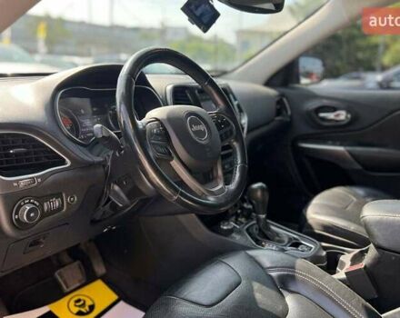 Черный Джип Чероки, объемом двигателя 2 л и пробегом 110 тыс. км за 18500 $, фото 8 на Automoto.ua