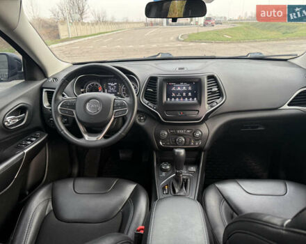 Черный Джип Чероки, объемом двигателя 2.36 л и пробегом 114 тыс. км за 17400 $, фото 43 на Automoto.ua