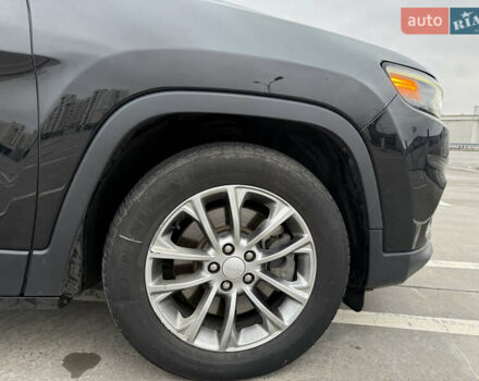 Черный Джип Чероки, объемом двигателя 2.36 л и пробегом 70 тыс. км за 13300 $, фото 9 на Automoto.ua