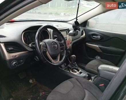 Черный Джип Чероки, объемом двигателя 2.4 л и пробегом 200 тыс. км за 7200 $, фото 5 на Automoto.ua