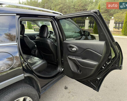 Черный Джип Чероки, объемом двигателя 2.36 л и пробегом 218 тыс. км за 14200 $, фото 30 на Automoto.ua