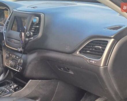 Чорний Джип Cherokee, об'ємом двигуна 2.36 л та пробігом 139 тис. км за 13458 $, фото 26 на Automoto.ua