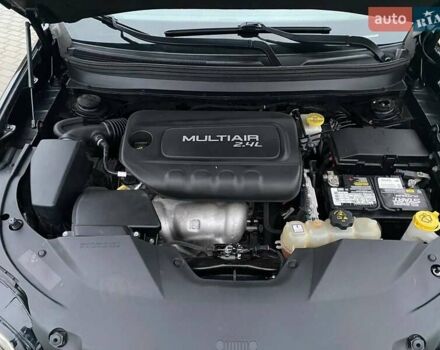 Черный Джип Чероки, объемом двигателя 2.36 л и пробегом 159 тыс. км за 14000 $, фото 17 на Automoto.ua