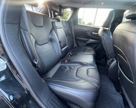 Черный Джип Чероки, объемом двигателя 3.2 л и пробегом 133 тыс. км за 18000 $, фото 20 на Automoto.ua