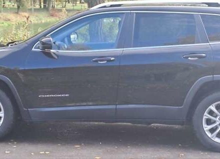 Чорний Джип Cherokee, об'ємом двигуна 2.36 л та пробігом 139 тис. км за 13458 $, фото 8 на Automoto.ua