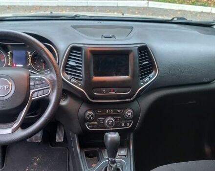 Чорний Джип Cherokee, об'ємом двигуна 3.2 л та пробігом 197 тис. км за 14550 $, фото 13 на Automoto.ua