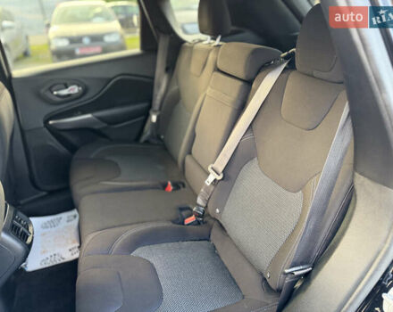 Чорний Джип Cherokee, об'ємом двигуна 2.4 л та пробігом 148 тис. км за 14600 $, фото 35 на Automoto.ua