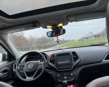 Черный Джип Чероки, объемом двигателя 2.36 л и пробегом 108 тыс. км за 16500 $, фото 5 на Automoto.ua