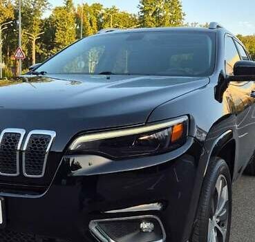 Черный Джип Чероки, объемом двигателя 2 л и пробегом 178 тыс. км за 15000 $, фото 2 на Automoto.ua