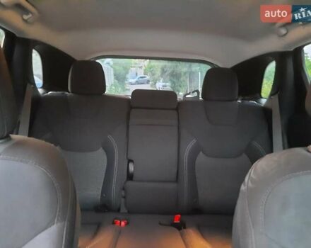 Чорний Джип Cherokee, об'ємом двигуна 2.36 л та пробігом 98 тис. км за 13500 $, фото 16 на Automoto.ua