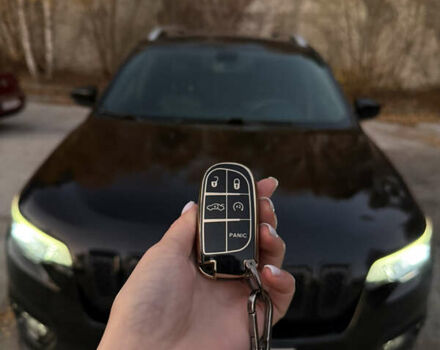 Черный Джип Чероки, объемом двигателя 2.36 л и пробегом 146 тыс. км за 14999 $, фото 1 на Automoto.ua