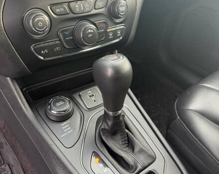 Черный Джип Чероки, объемом двигателя 2.36 л и пробегом 114 тыс. км за 17400 $, фото 31 на Automoto.ua