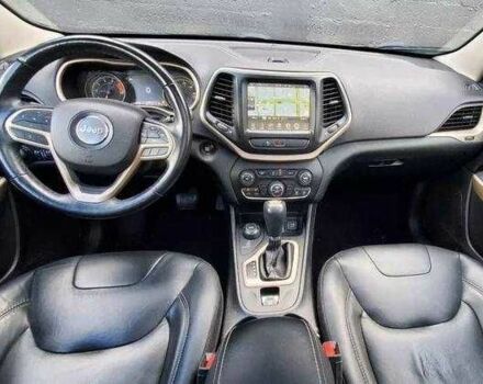 Чорний Джип Cherokee, об'ємом двигуна 0 л та пробігом 106 тис. км за 8900 $, фото 7 на Automoto.ua