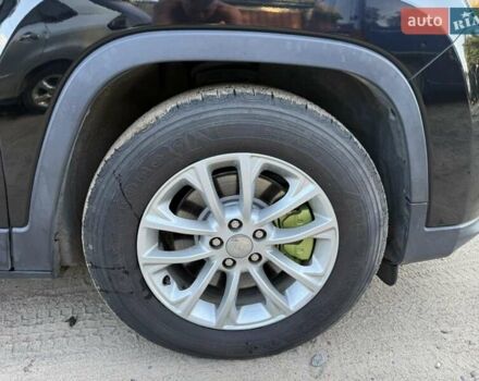 Чорний Джип Cherokee, об'ємом двигуна 2.4 л та пробігом 160 тис. км за 14800 $, фото 17 на Automoto.ua