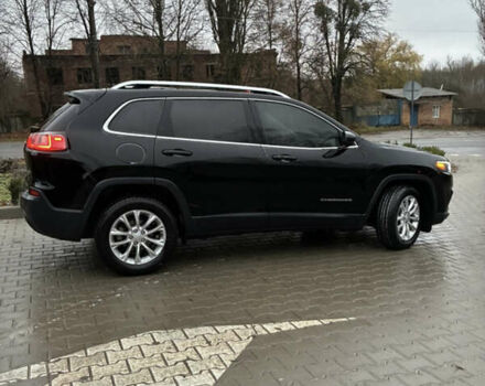 Чорний Джип Cherokee, об'ємом двигуна 2.4 л та пробігом 196 тис. км за 13000 $, фото 3 на Automoto.ua