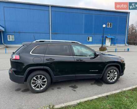 Черный Джип Чероки, объемом двигателя 2.36 л и пробегом 108 тыс. км за 16500 $, фото 4 на Automoto.ua