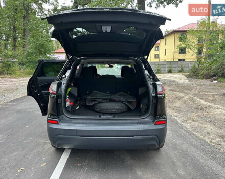 Джип Чероки 2018 в Буче на Automoto.ua Черный Джип Чероки, объемом двигателя 2.36 л и пробегом 182 тыс. км за 14500 $, фото 23 на Automoto.ua