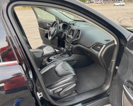 Черный Джип Чероки, объемом двигателя 2.4 л и пробегом 155 тыс. км за 15000 $, фото 17 на Automoto.ua