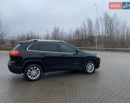 Черный Джип Чероки, объемом двигателя 2.36 л и пробегом 159 тыс. км за 14000 $, фото 3 на Automoto.ua