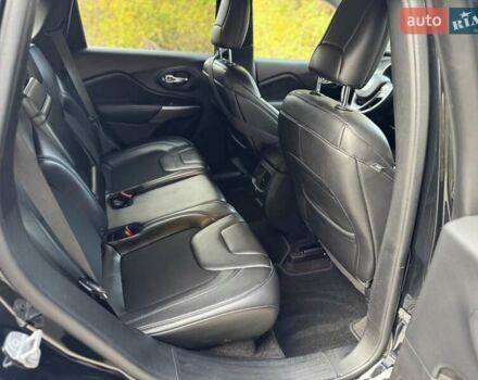 Черный Джип Чероки, объемом двигателя 2.4 л и пробегом 172 тыс. км за 13999 $, фото 13 на Automoto.ua