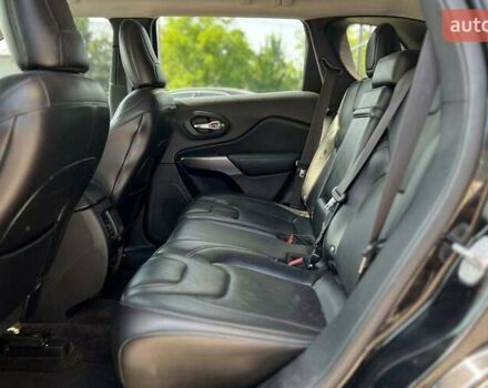 Черный Джип Чероки, объемом двигателя 2 л и пробегом 110 тыс. км за 18500 $, фото 22 на Automoto.ua