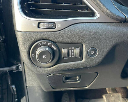 Черный Джип Чероки, объемом двигателя 3.2 л и пробегом 133 тыс. км за 18000 $, фото 11 на Automoto.ua