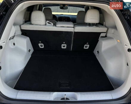 Чорний Джип Cherokee, об'ємом двигуна 3.24 л та пробігом 127 тис. км за 16500 $, фото 16 на Automoto.ua