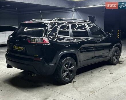 Черный Джип Чероки, объемом двигателя 2.36 л и пробегом 150 тыс. км за 18800 $, фото 5 на Automoto.ua