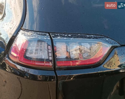 Черный Джип Чероки, объемом двигателя 2.4 л и пробегом 32 тыс. км за 17940 $, фото 8 на Automoto.ua