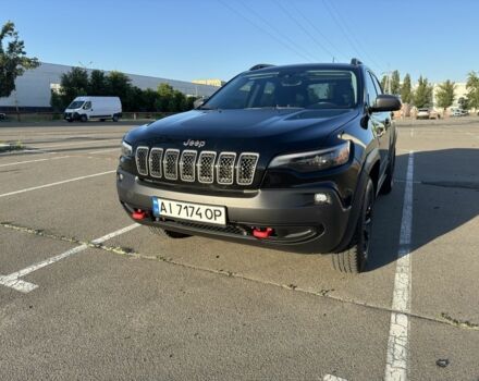 Чорний Джип Cherokee, об'ємом двигуна 2 л та пробігом 67 тис. км за 22000 $, фото 2 на Automoto.ua