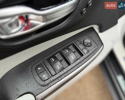 Черный Джип Чероки, объемом двигателя 2.36 л и пробегом 102 тыс. км за 18990 $, фото 15 на Automoto.ua